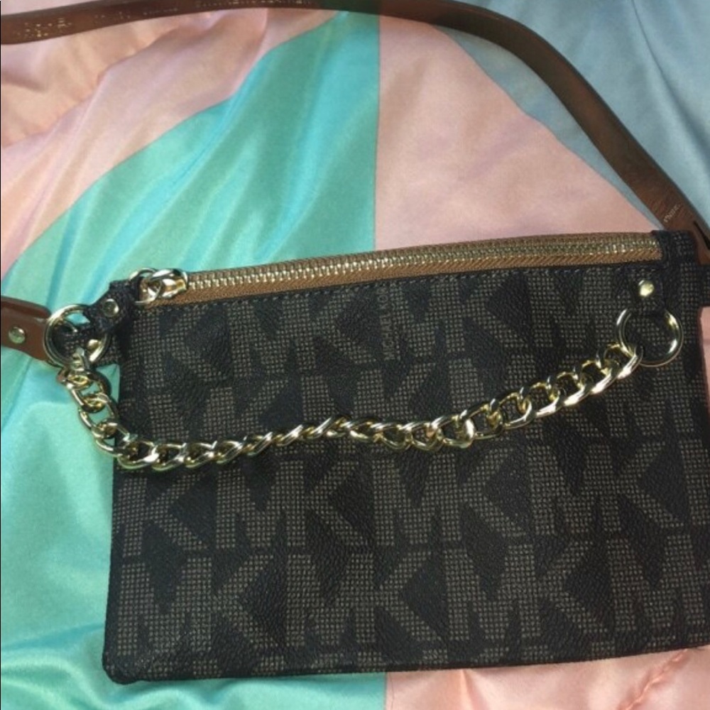 small MK pouch